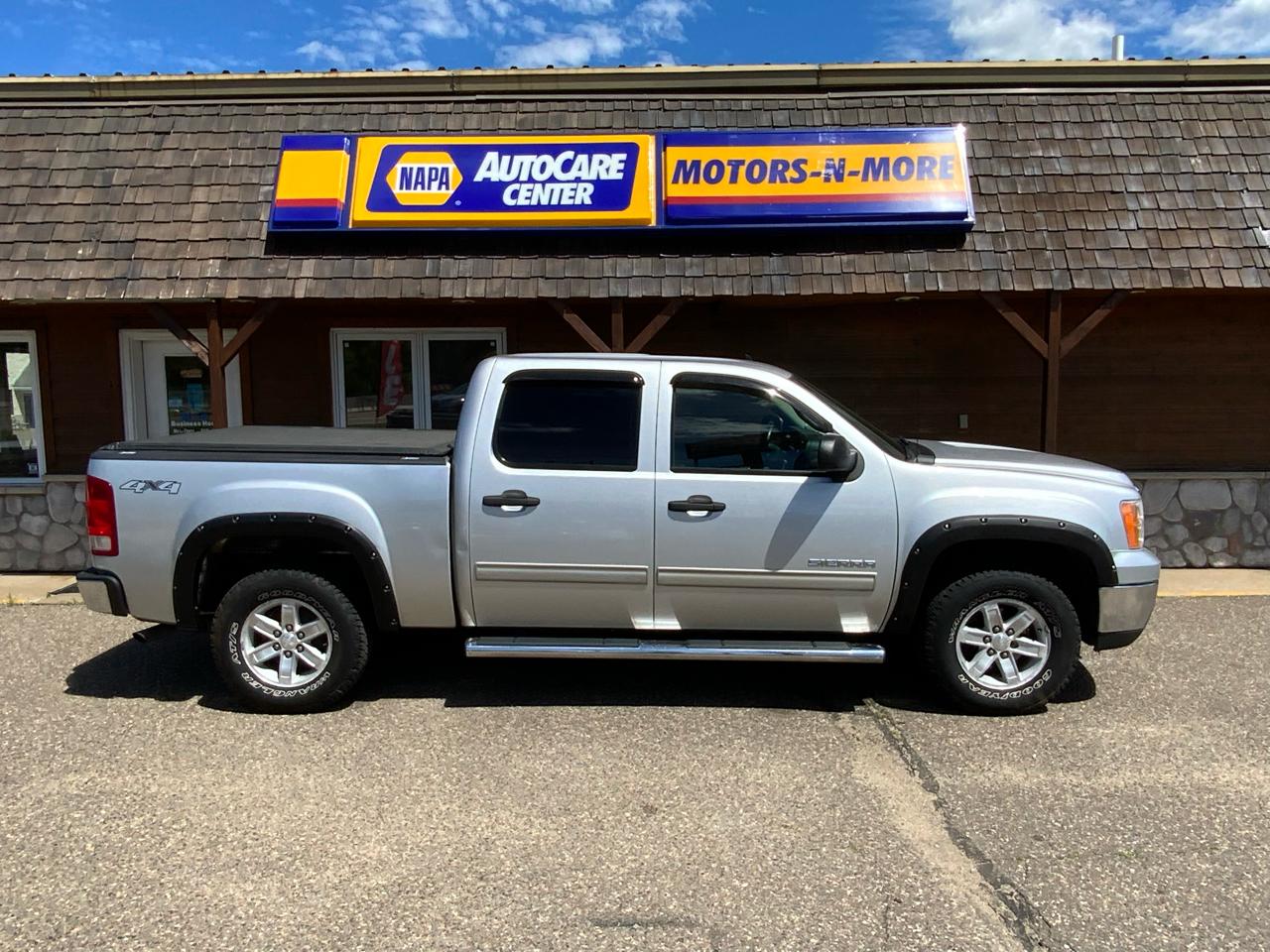 GMC Sierra 1500 SLE Crew Cab 4WD 2012