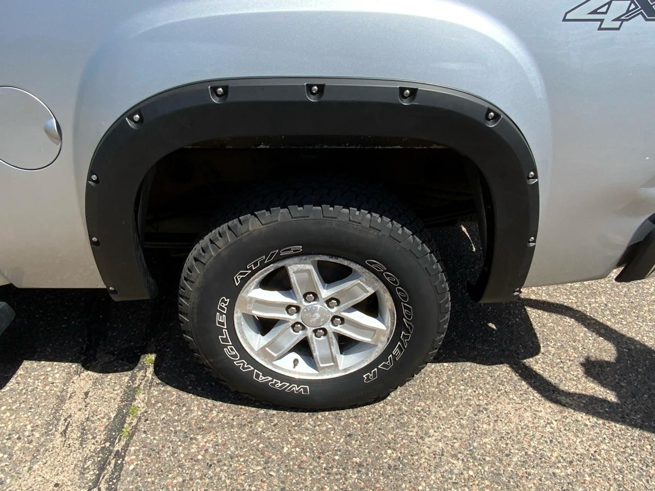 GMC Sierra 1500 SLE Crew Cab 4WD 2012