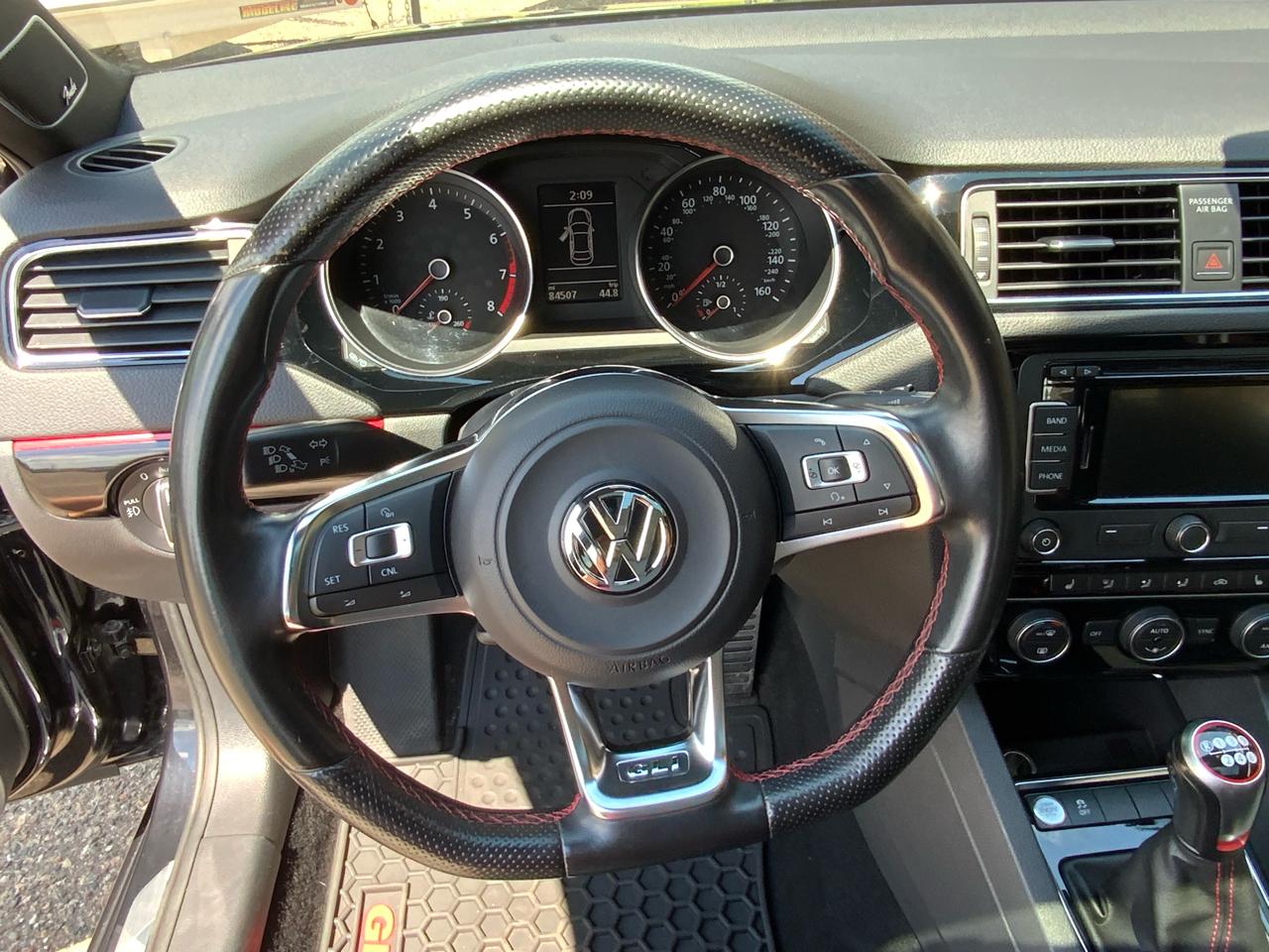 Volkswagen Jetta  2015