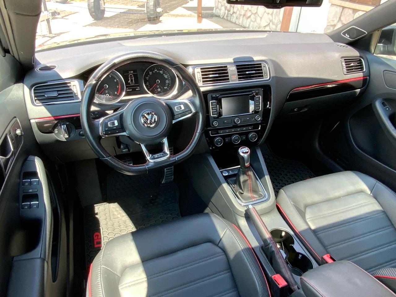 Volkswagen Jetta  2015
