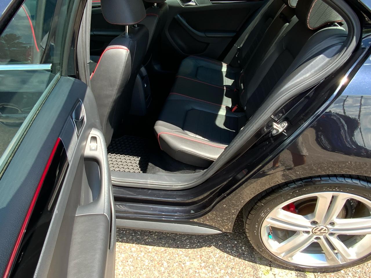 Volkswagen Jetta  2015