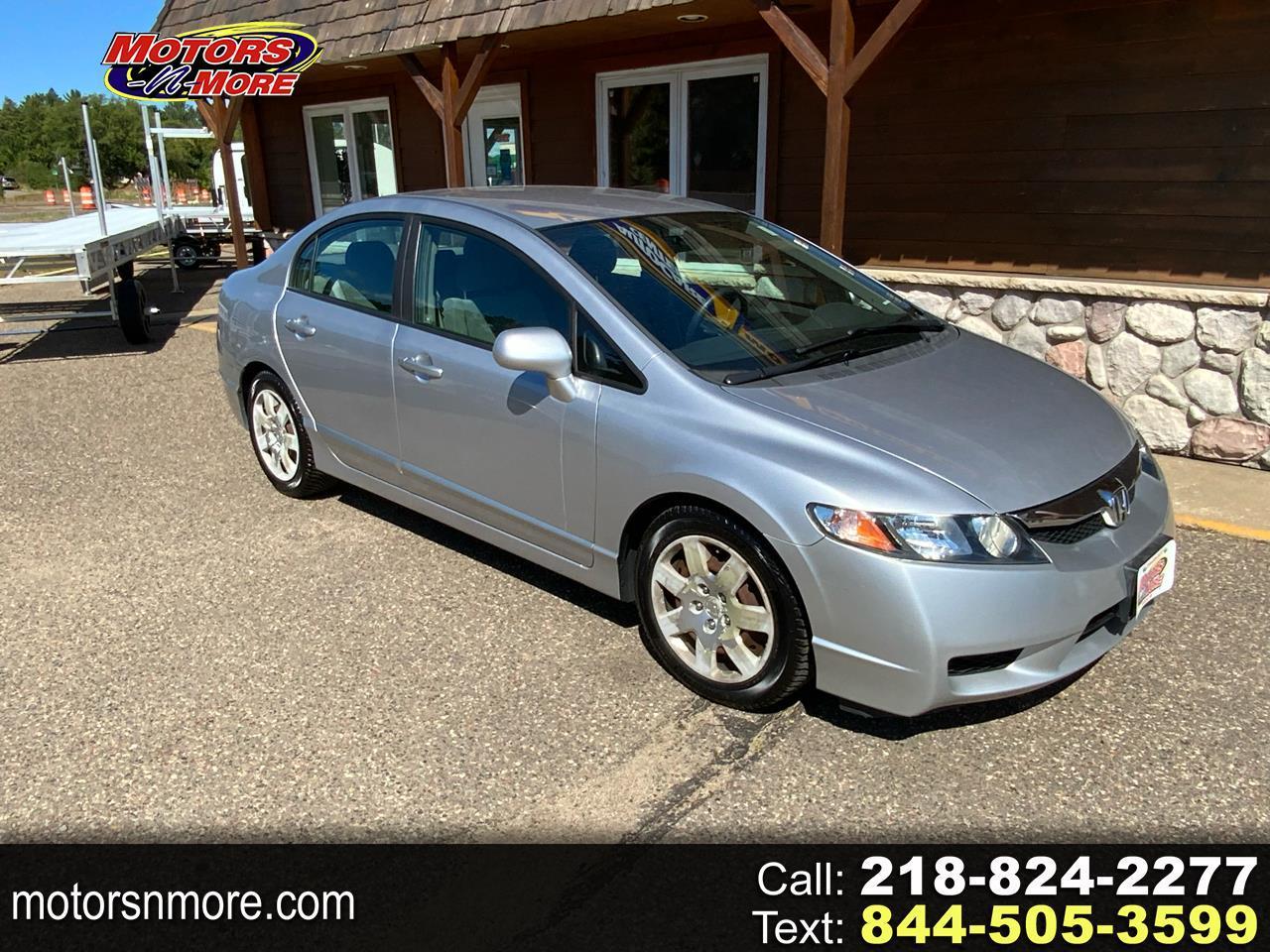 Honda Civic LX Sedan 5-Speed AT 2011