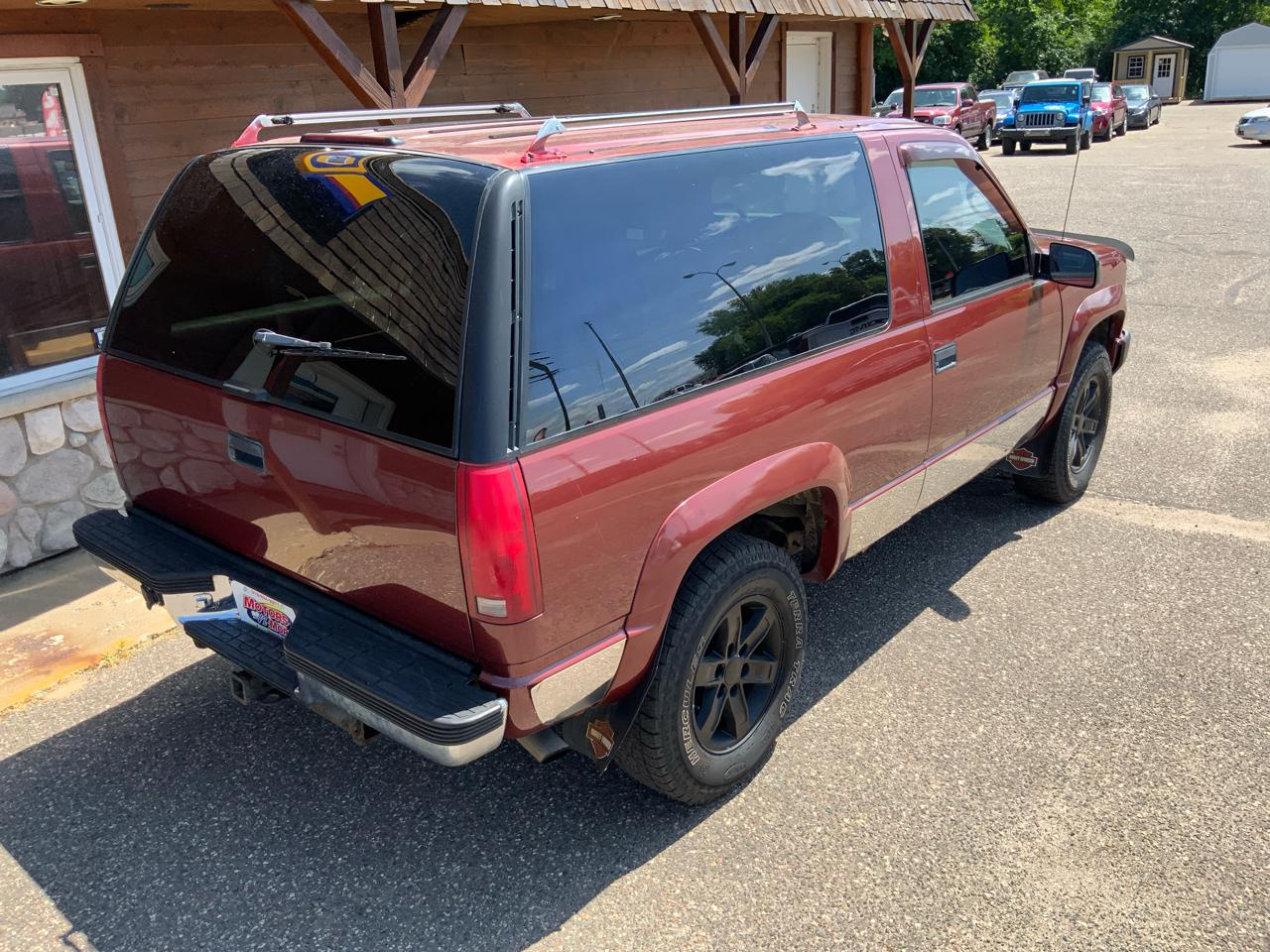 Chevrolet Tahoe 2-Door 4WD 1998