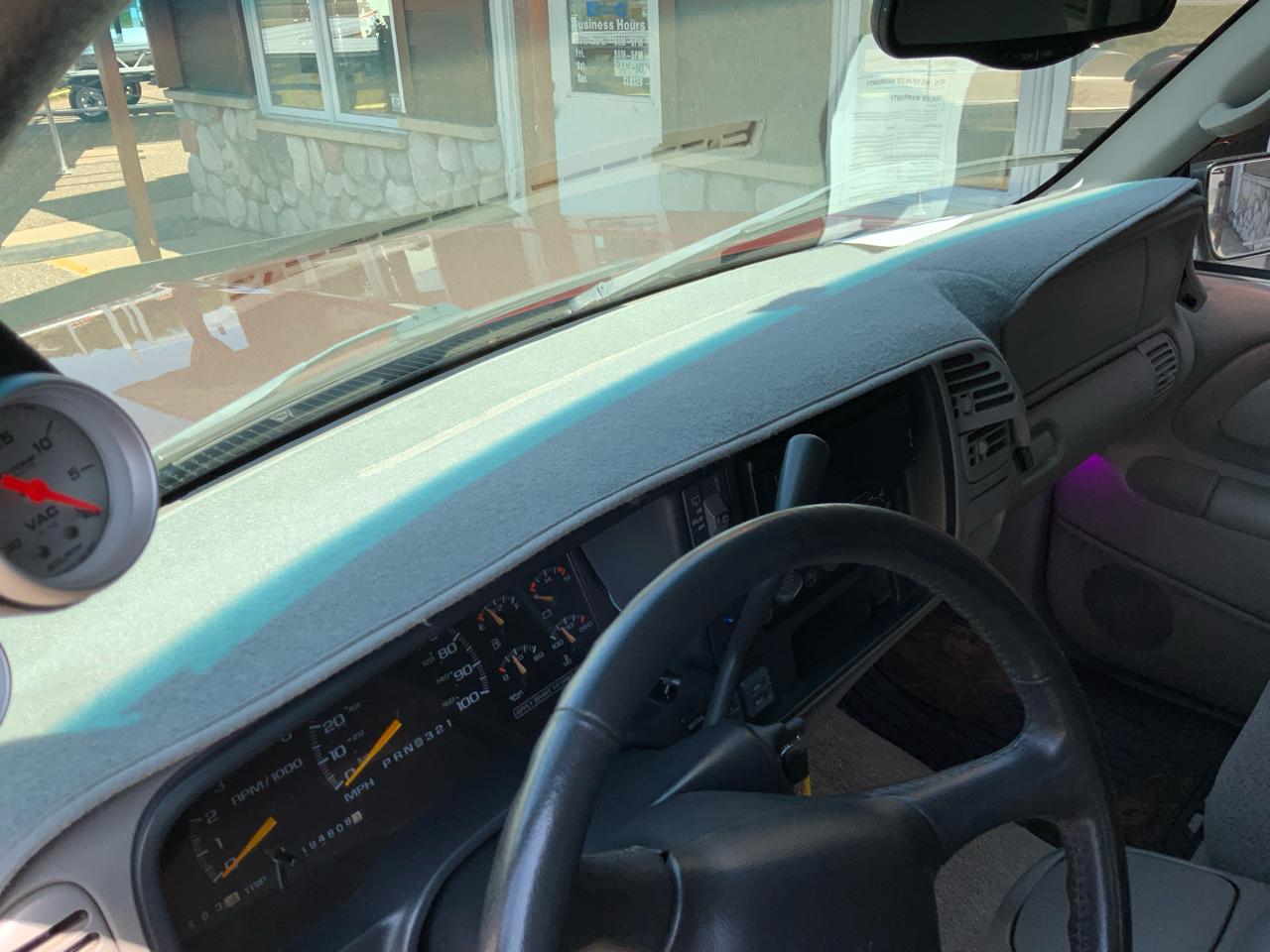 Chevrolet Tahoe 2-Door 4WD 1998