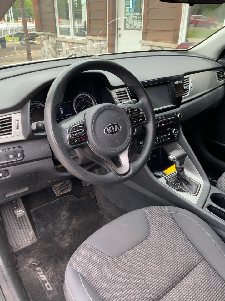 Kia Niro LX 2018