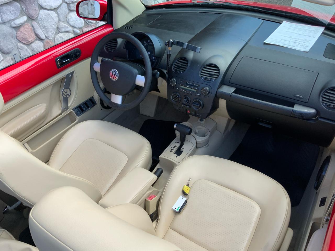 Volkswagen New Beetle GLS 2.0L Convertible 2004