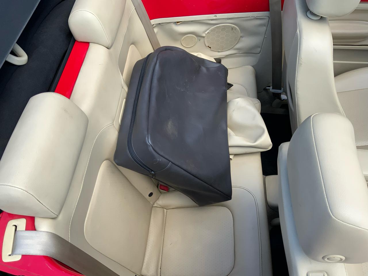 Volkswagen New Beetle GLS 2.0L Convertible 2004