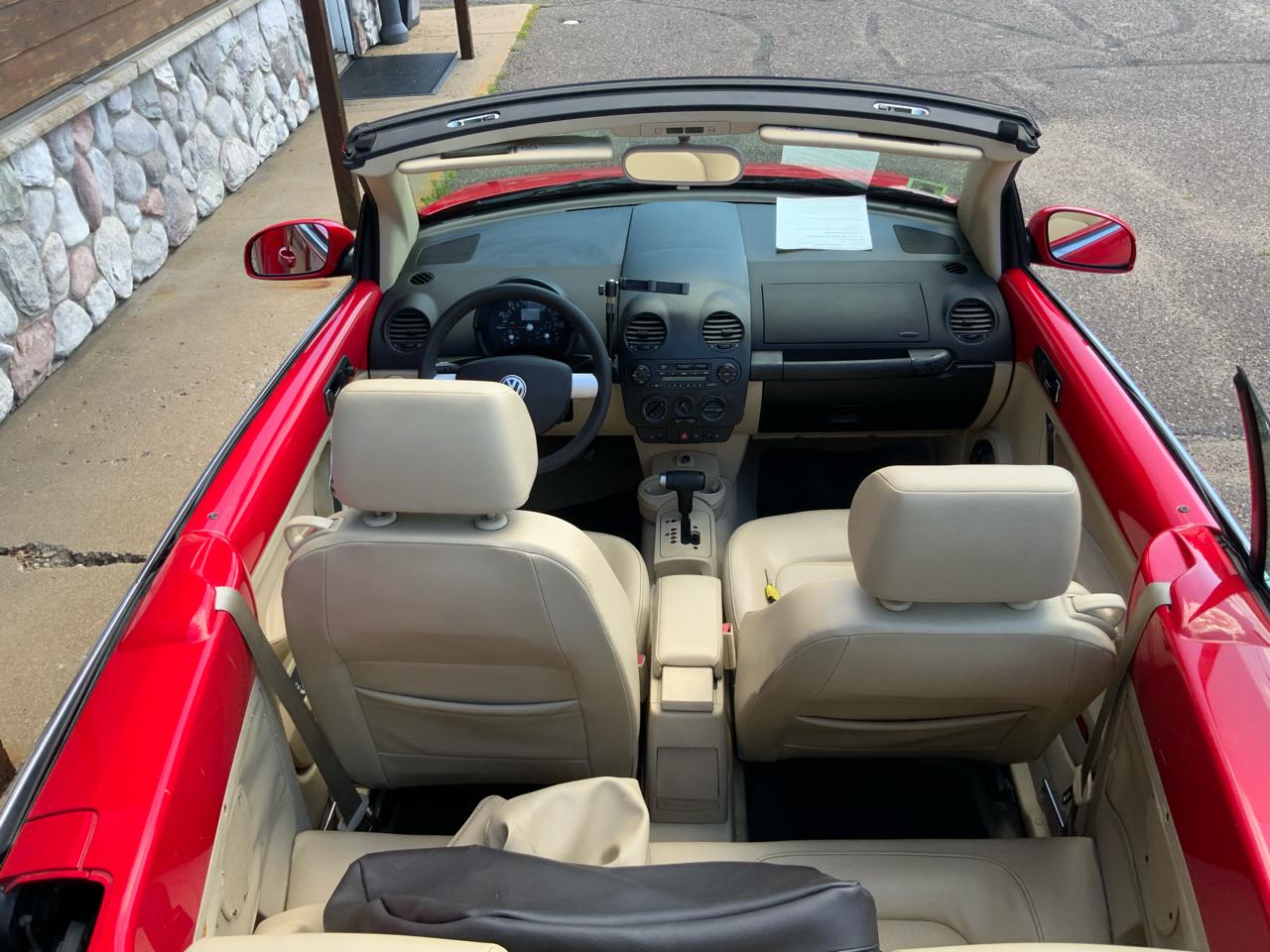 Volkswagen New Beetle GLS 2.0L Convertible 2004