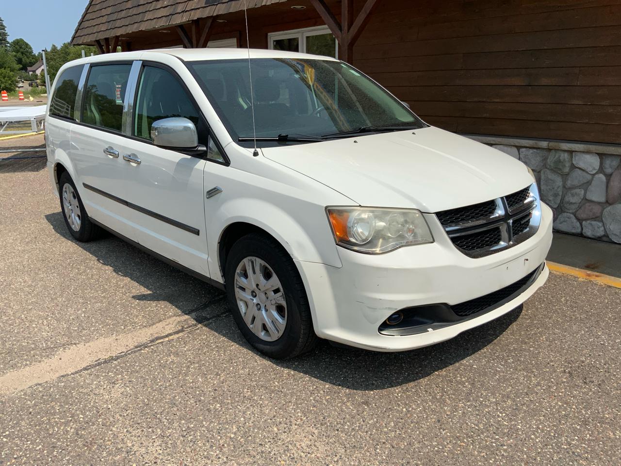 Dodge Grand Caravan SE 2013