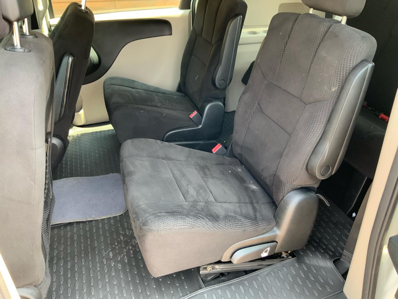 Dodge Grand Caravan SE 2013