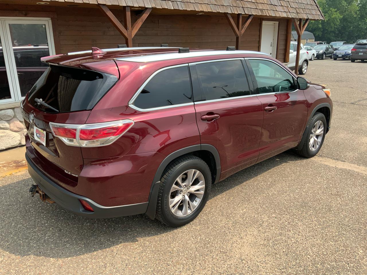 Toyota Highlander XLE AWD V6 2014