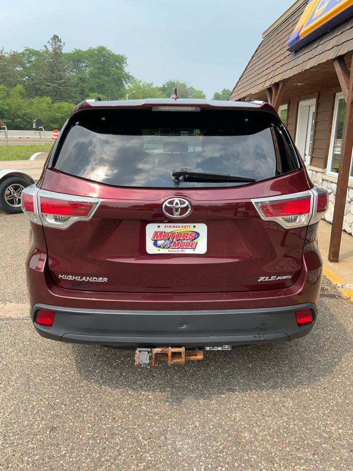Toyota Highlander XLE AWD V6 2014