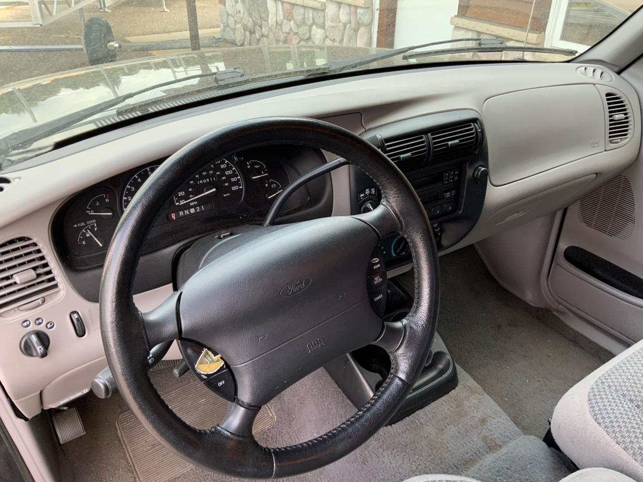 Ford Ranger 4dr Supercab 4.0L XLT 4WD 1999