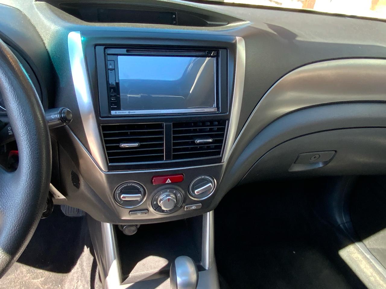 Subaru Forester 2.5X Premium 2011