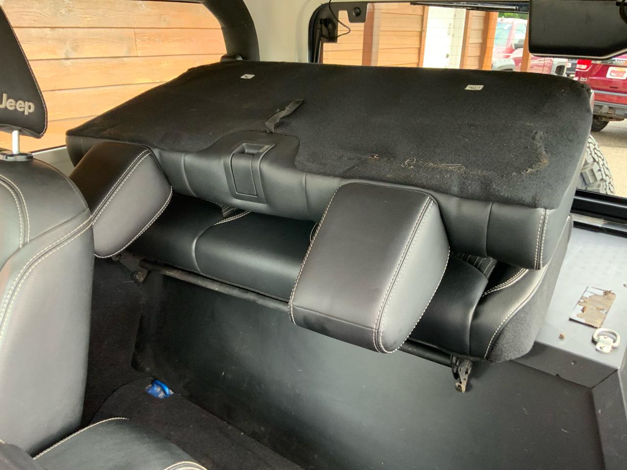 Jeep Wrangler Sport 4WD 2015