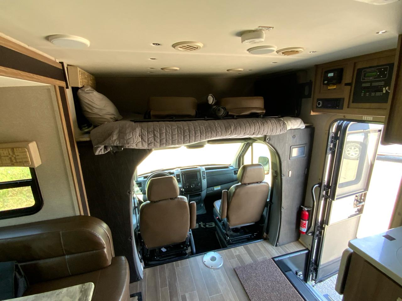 Mercedes-Benz Sprinter 3500 170-in. WB 2017