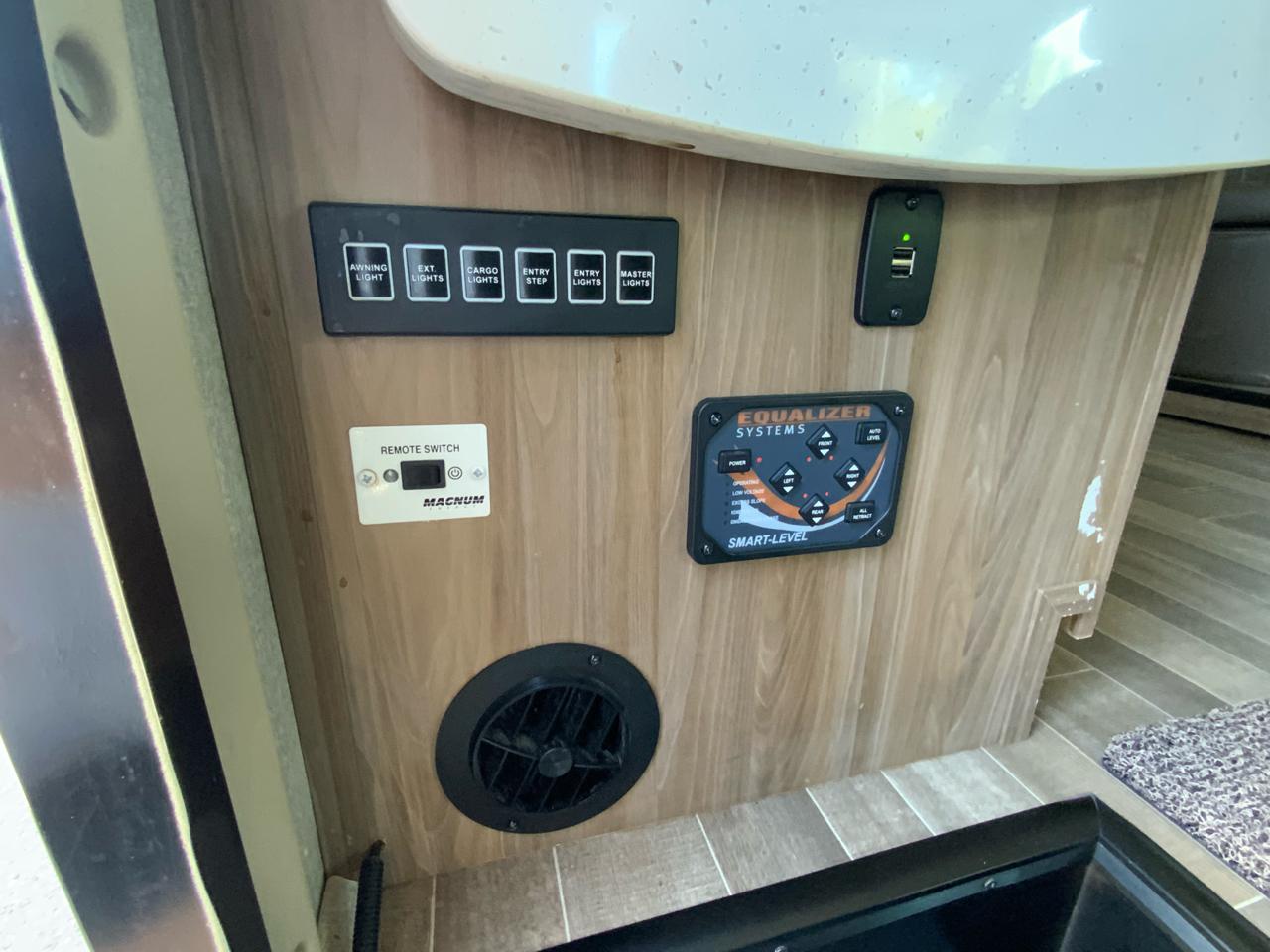 Mercedes-Benz Sprinter 3500 170-in. WB 2017