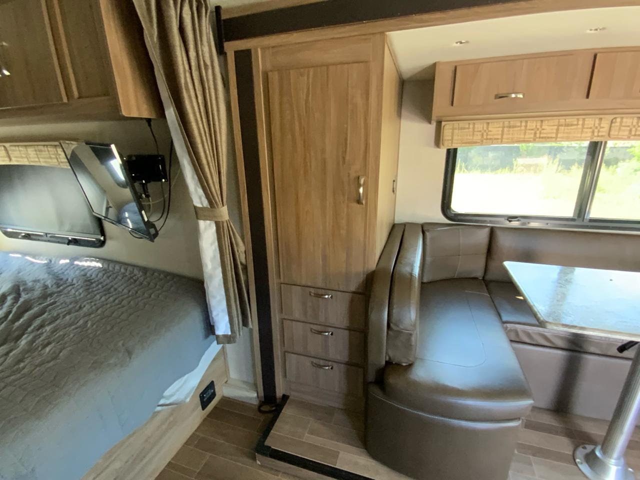 Mercedes-Benz Sprinter 3500 170-in. WB 2017