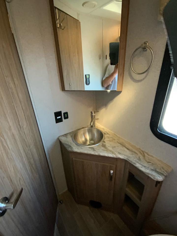 Mercedes-Benz Sprinter 3500 170-in. WB 2017