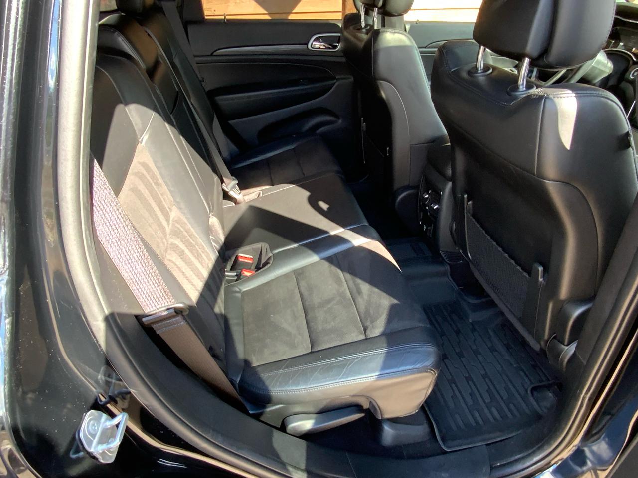 Jeep Grand Cherokee Laredo 4WD 2020