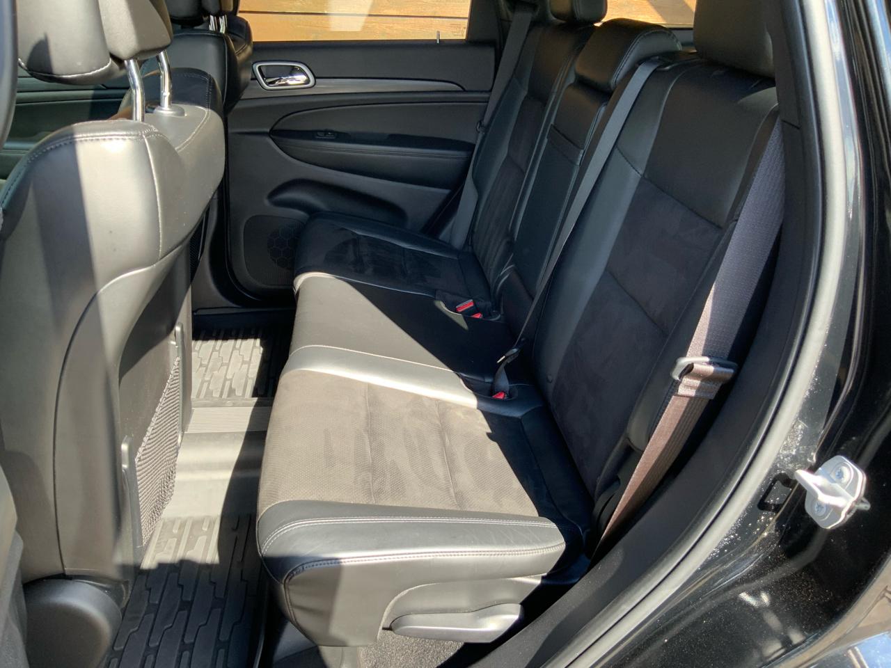 Jeep Grand Cherokee Laredo 4WD 2020