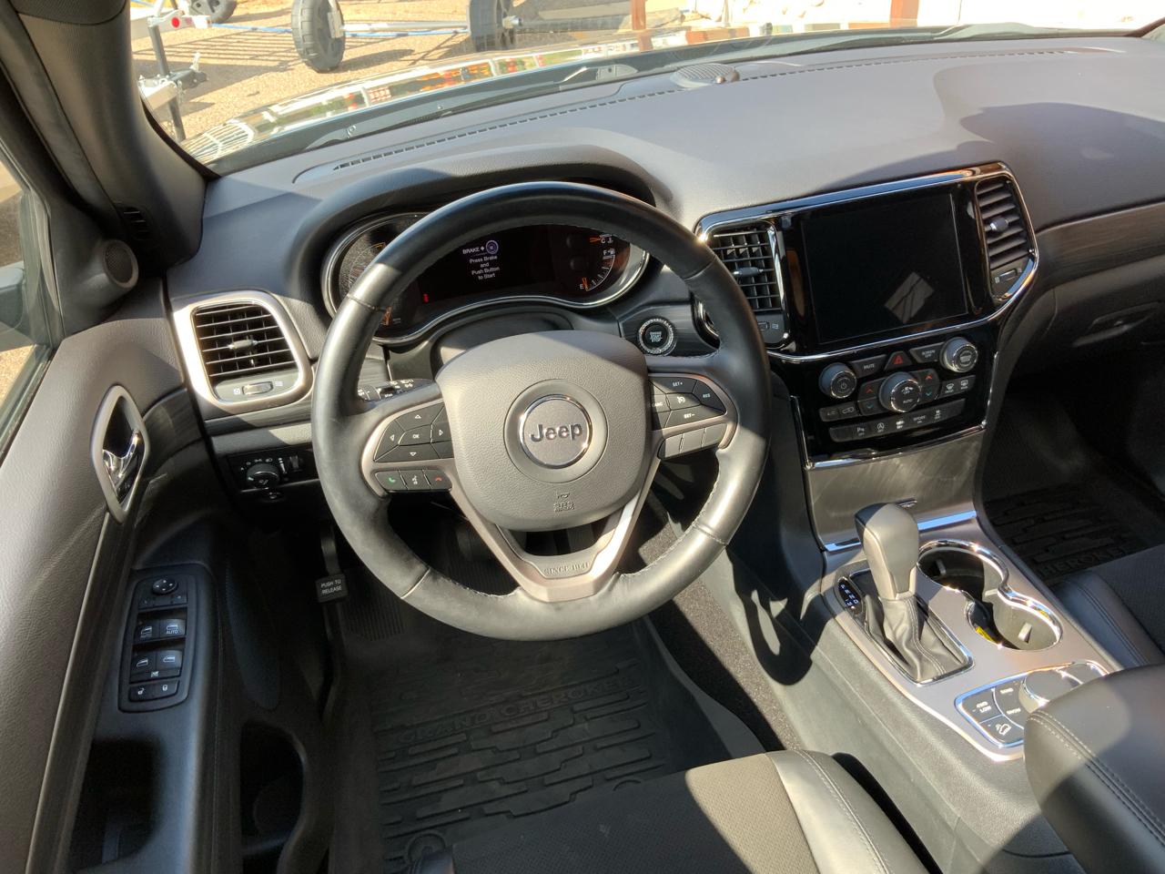 Jeep Grand Cherokee Laredo 4WD 2020
