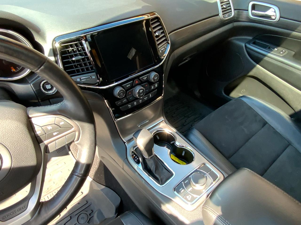 Jeep Grand Cherokee Laredo 4WD 2020