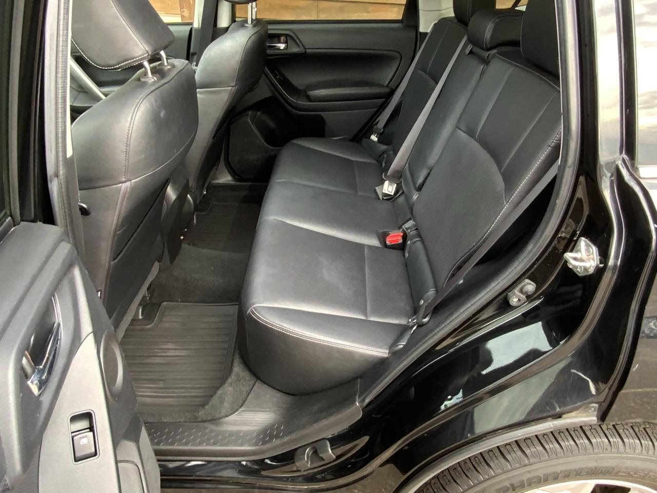 Subaru Forester 2.5i Touring 2014