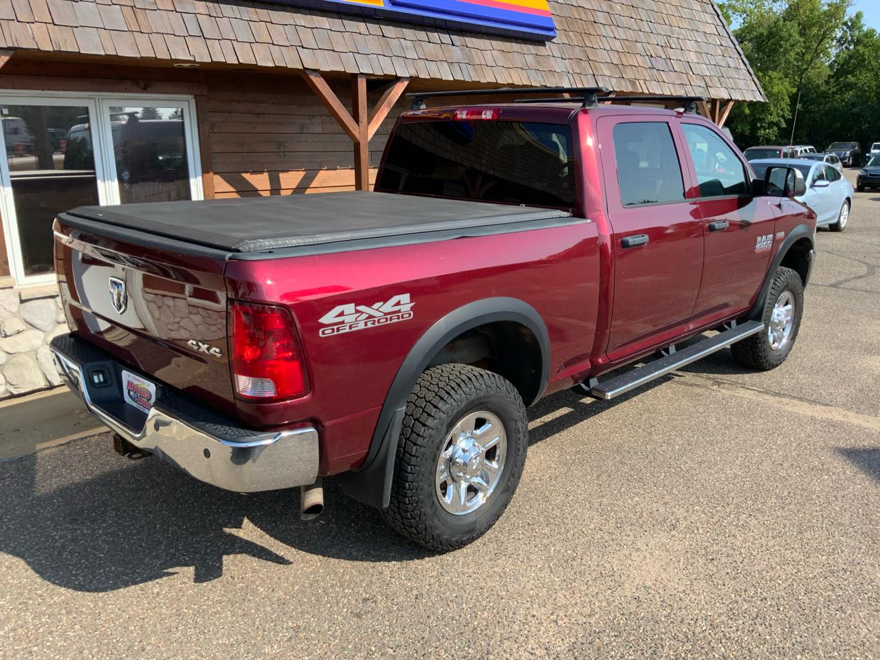 RAM 2500 Tradesman Crew Cab SWB 4WD 2017