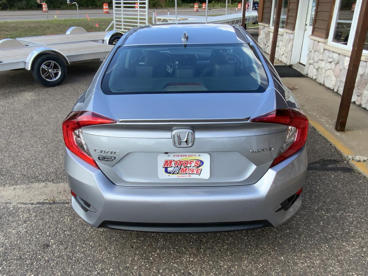 Honda Civic Touring Sedan CVT 2016