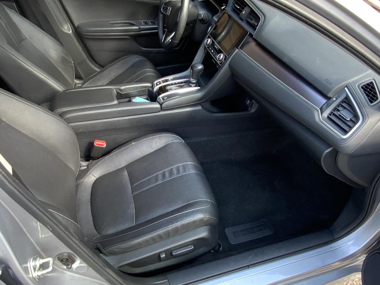 Honda Civic Touring Sedan CVT 2016