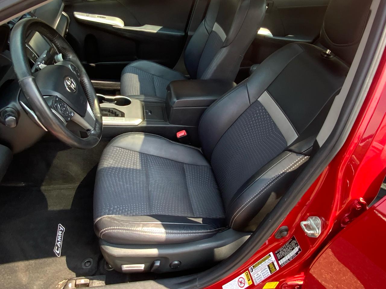 Toyota Camry SE 2012