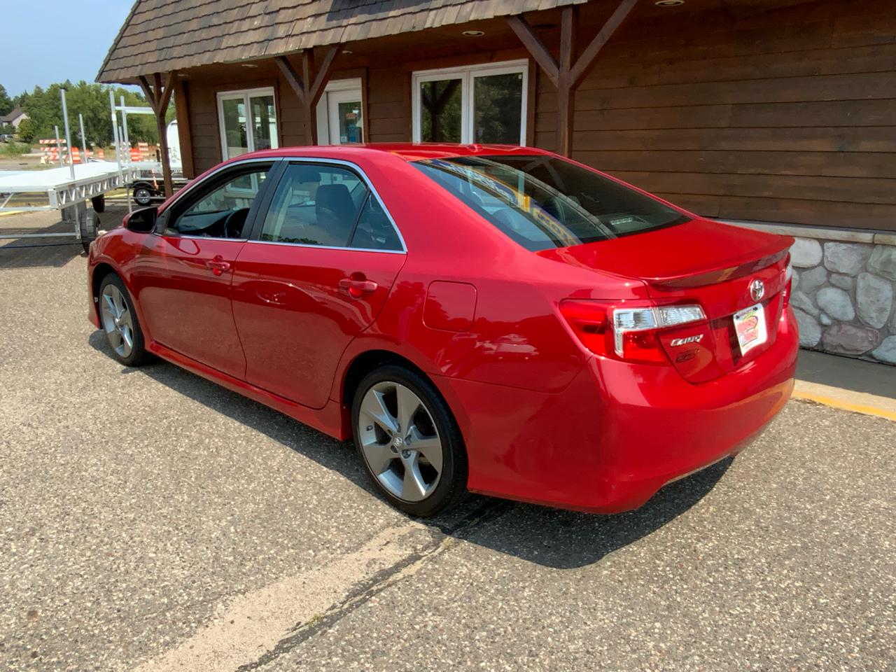 Toyota Camry SE 2012