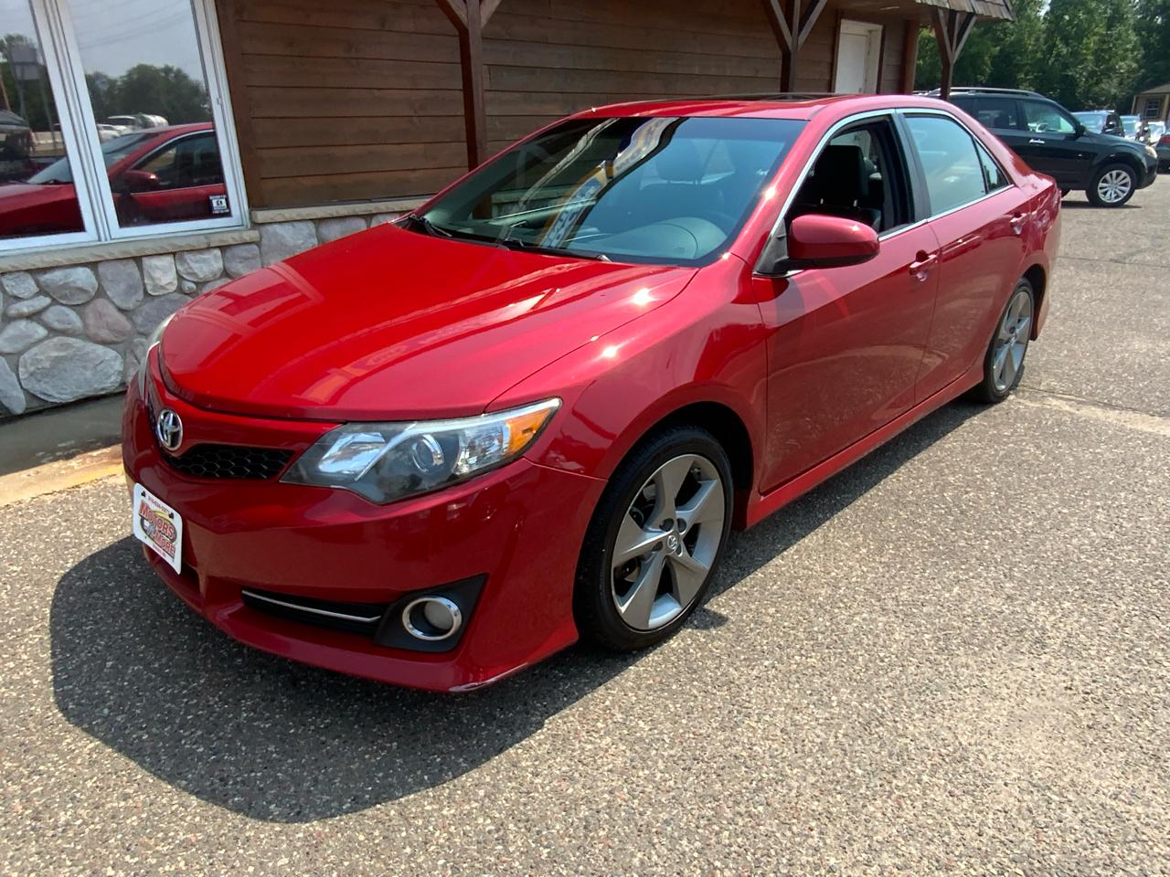 Toyota Camry SE 2012