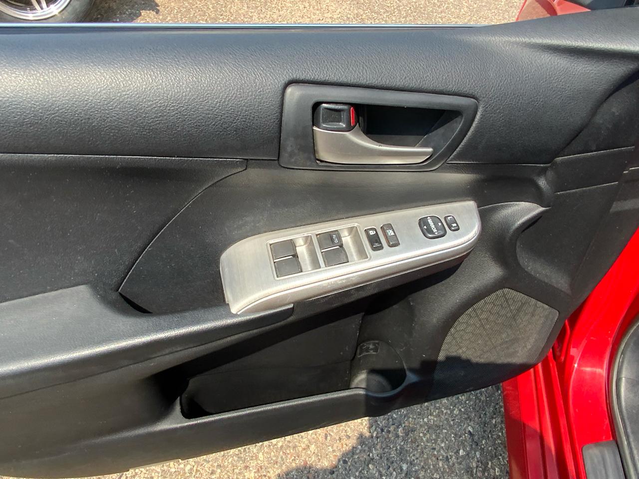 Toyota Camry SE 2012