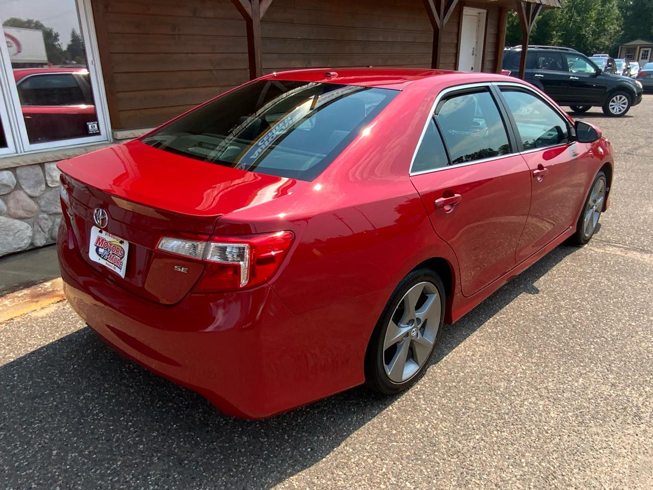Toyota Camry SE 2012