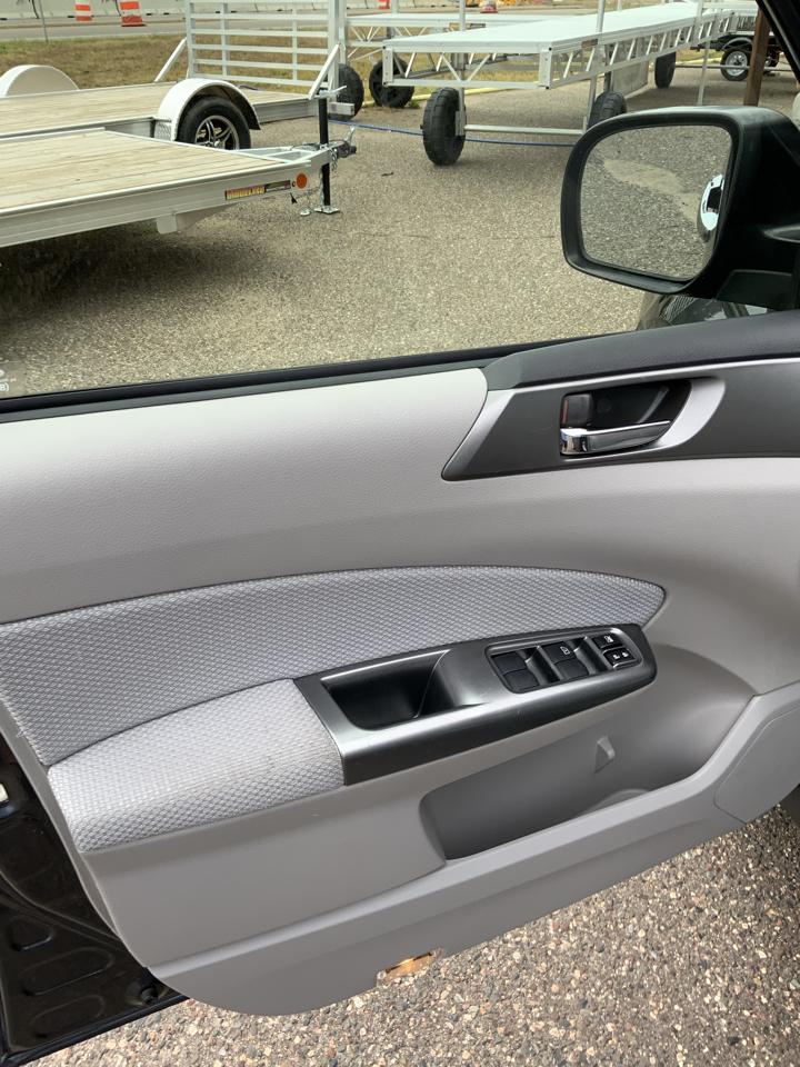 Subaru Forester 2.5X Premium 2012