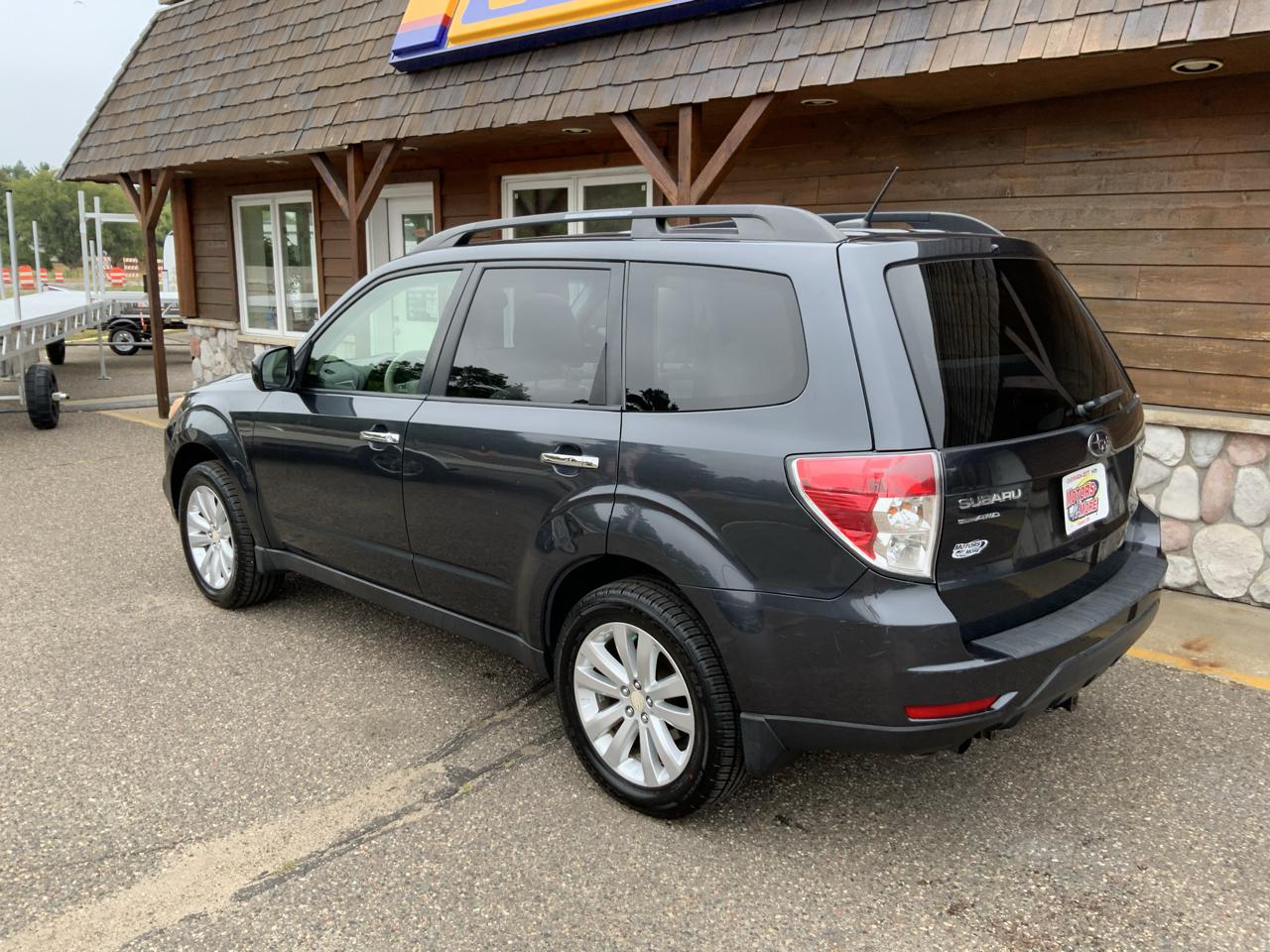 Subaru Forester 2.5X Premium 2012