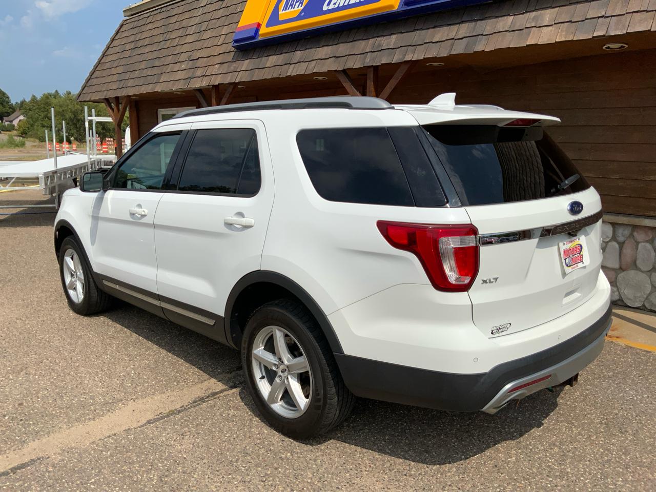 Ford Explorer XLT 4WD 2016