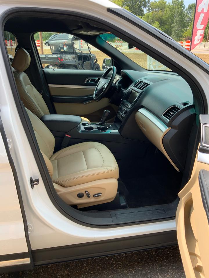 Ford Explorer XLT 4WD 2016