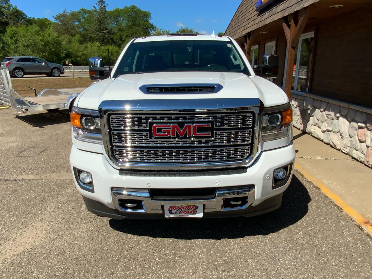 GMC Sierra 2500HD Denali Crew Cab 4WD 2019