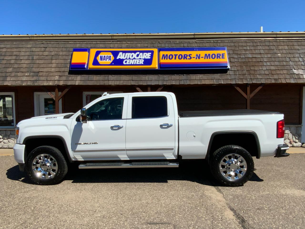 GMC Sierra 2500HD Denali Crew Cab 4WD 2019