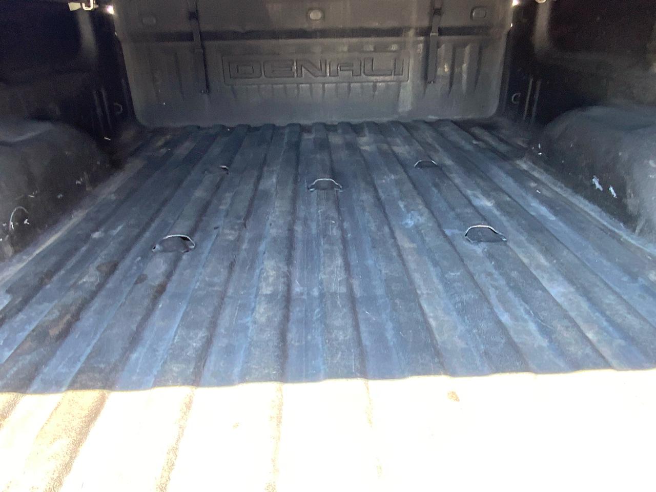 GMC Sierra 2500HD Denali Crew Cab 4WD 2019