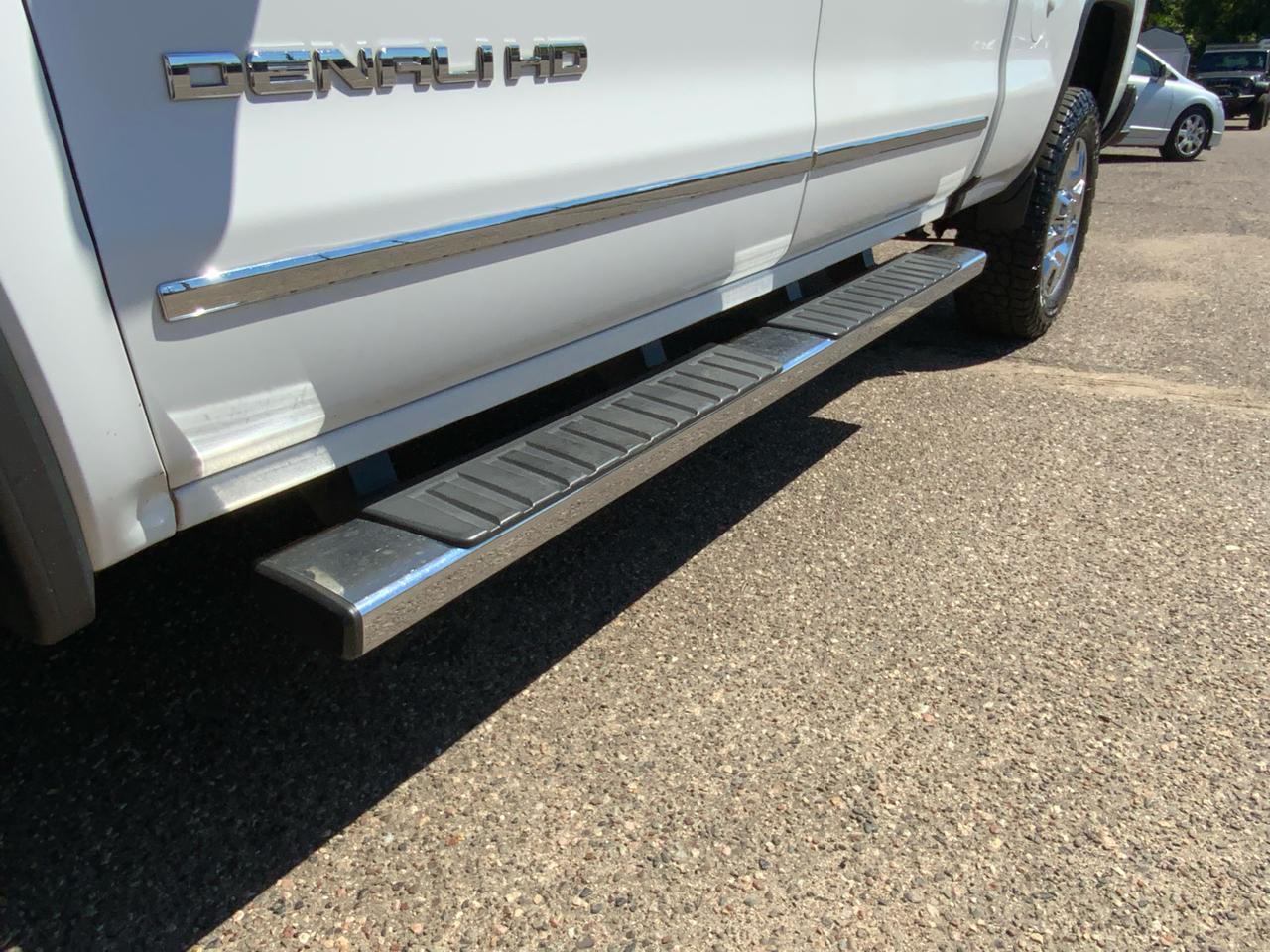 GMC Sierra 2500HD Denali Crew Cab 4WD 2019