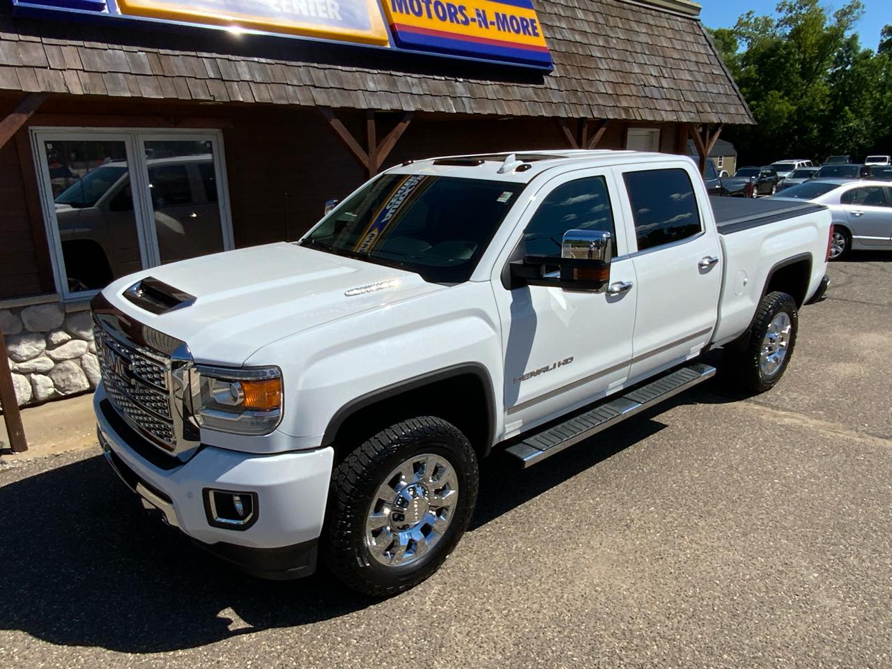 GMC Sierra 2500HD Denali Crew Cab 4WD 2019