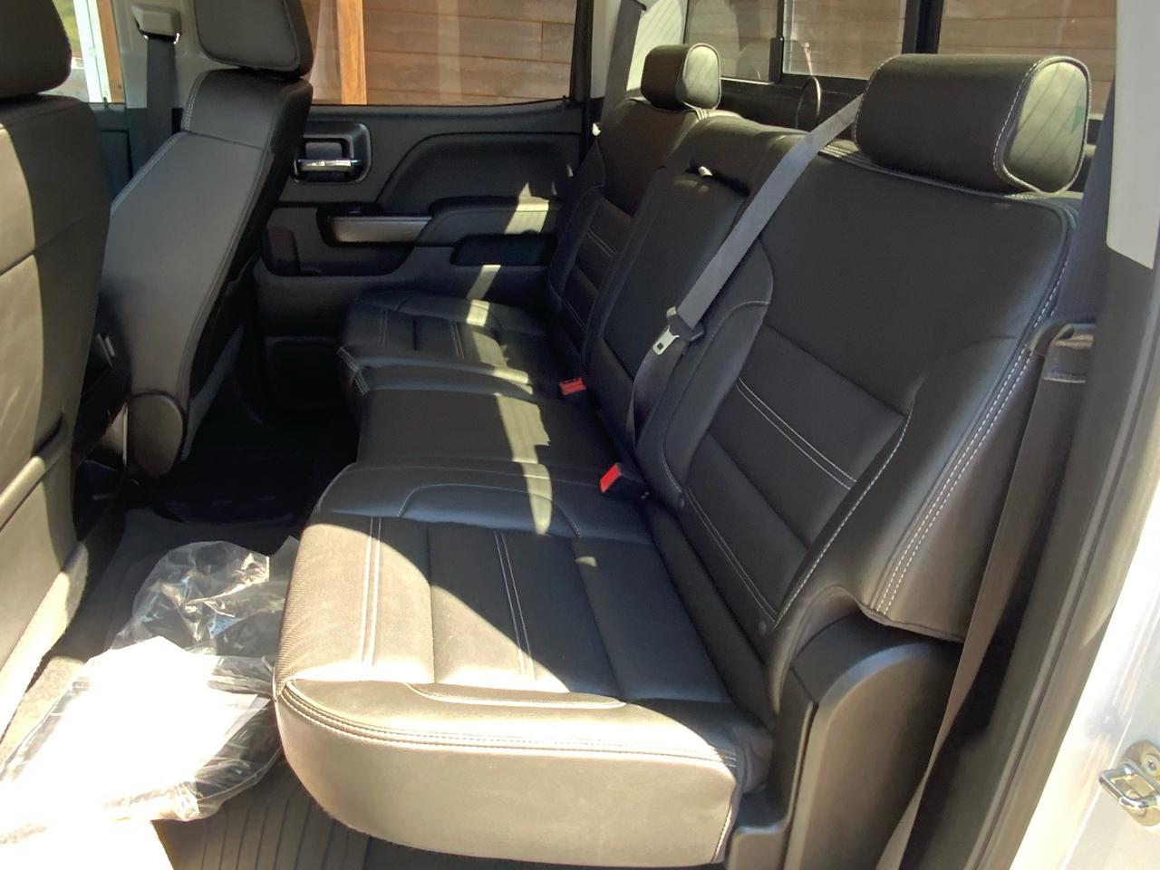 GMC Sierra 2500HD Denali Crew Cab 4WD 2019