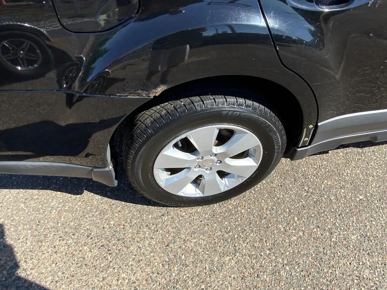 Subaru Outback 2.5i Premium 2011