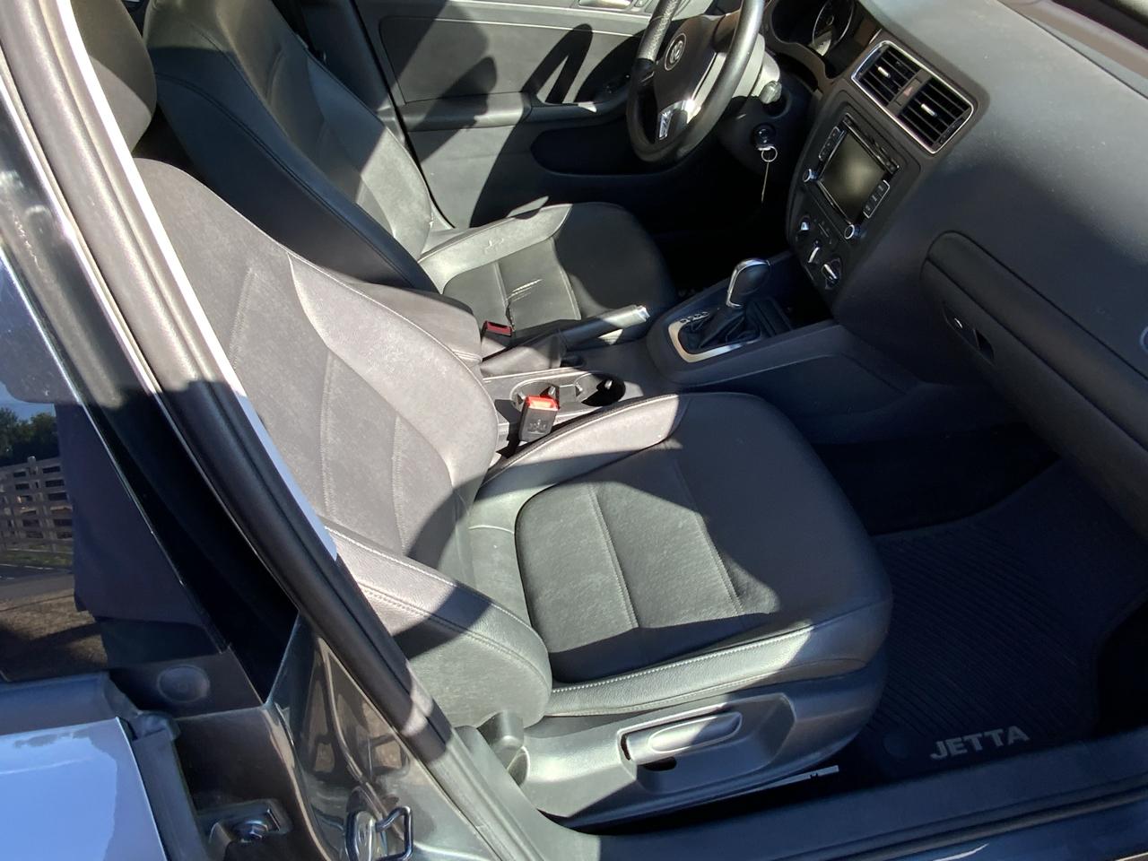 Subaru Outback 2.5i Premium 2011