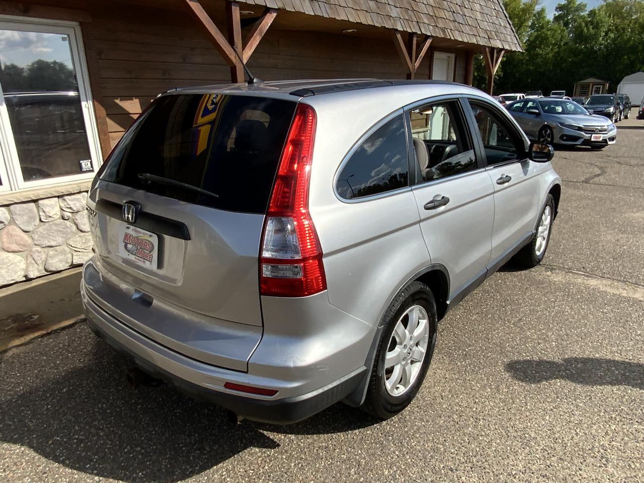 Honda CR-V SE 2WD 5-Speed AT 2011