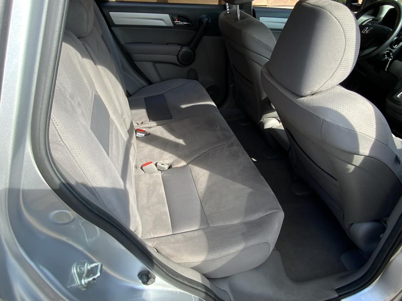 Honda CR-V SE 2WD 5-Speed AT 2011
